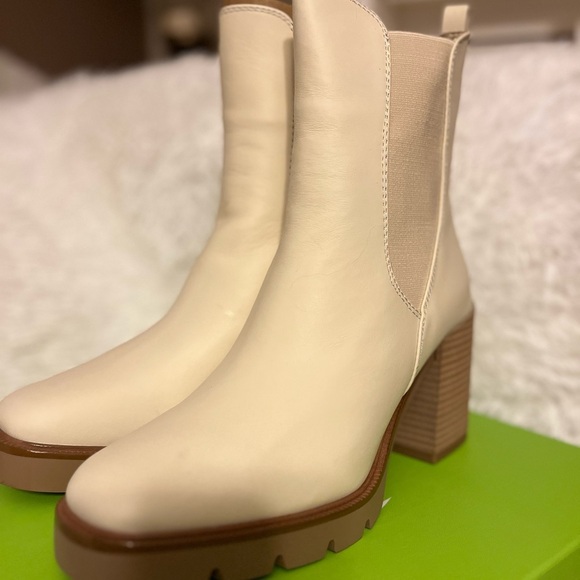 NWT Sam Edelman Rollins Block Heel Chelsea Boot in Modern Ivory - Picture 12 of 13